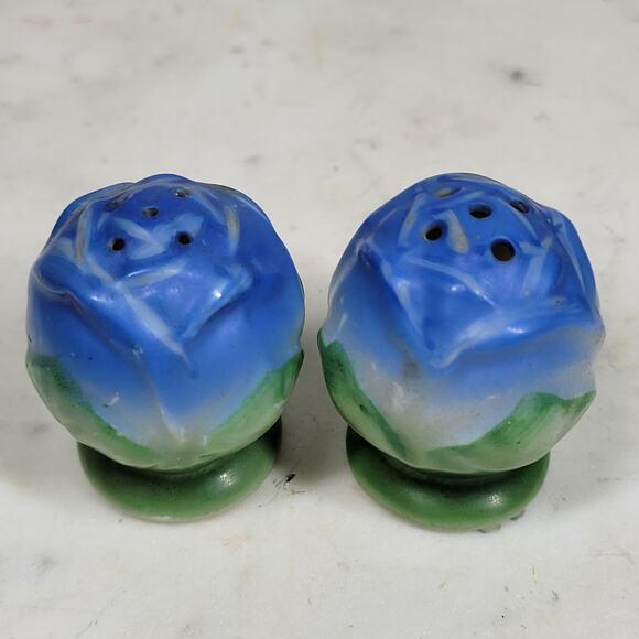 VTG Rose Bud Salt Pepper Shakers 1.5" Blue Green Japan Floral Ceramic Flowers - Picture 3 of 15